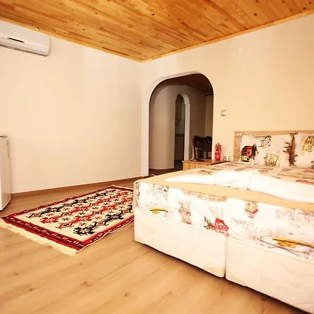 Balat Отель