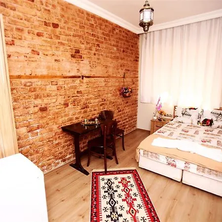 Balat Отель